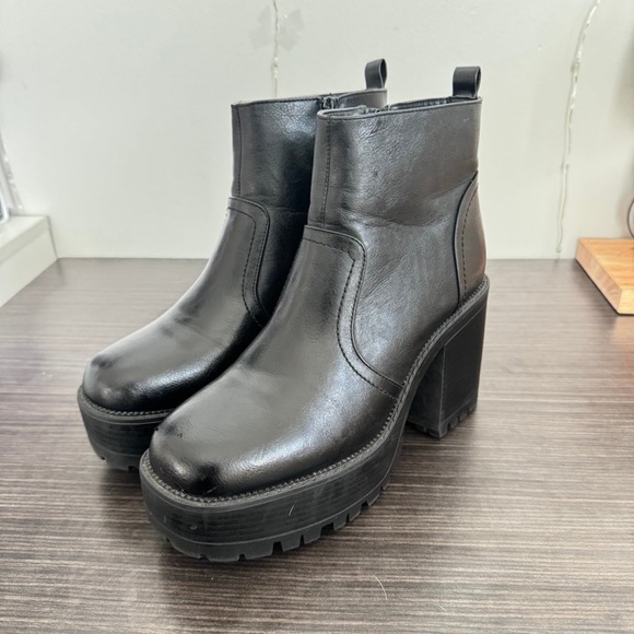 Shoes - Black Leather Ankle Boots